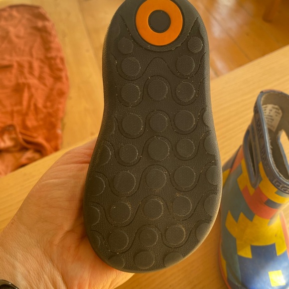 Cute rain boots for toddlers - Picture 2 of 2